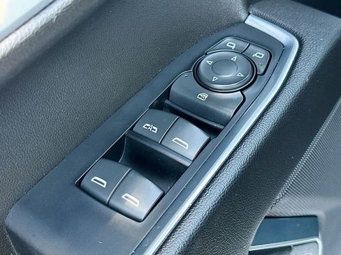 Used 2022 Chevrolet Silverado 1500 LT image 18