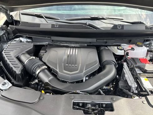 New 2026 Chevrolet Traverse RS w/ LPO, Floor Liner Package image 26