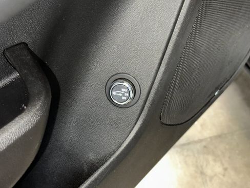 Certified 2024 Chevrolet Blazer LT w/ Convenience Package image 6