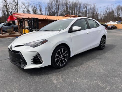Used 2019 Toyota Corolla SE w/ Carpet Mat Package (TMS) image 1