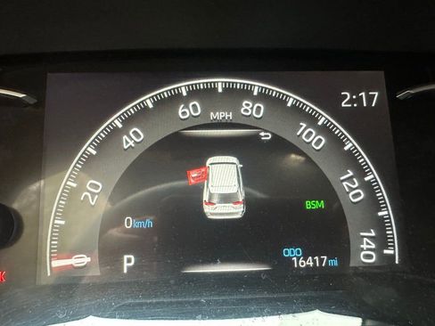 Used 2025 Toyota RAV4 XLE FWD image 16