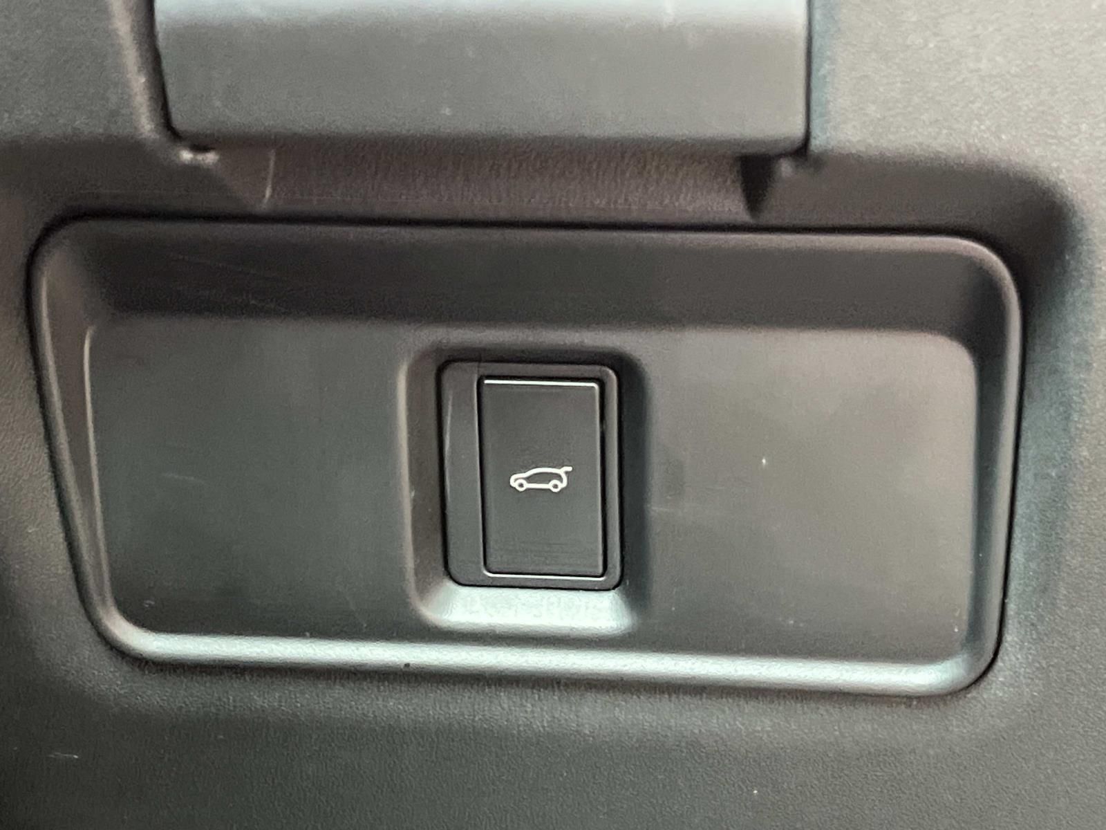 Used 2024 Land Rover Range Rover Evoque S AWD/4WD image 37