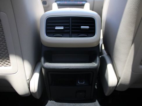 Certified 2022 Mercedes-Benz GLE 350 4MATIC w/ AMG Line Exterior image 29