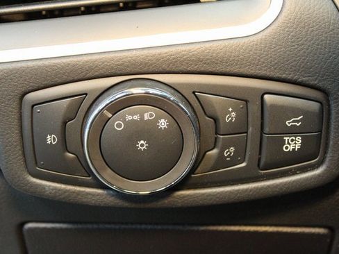 Used 2022 Ford Edge SEL w/ Convenience Package image 17