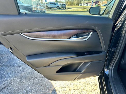 Used 2019 Cadillac XTS Luxury FWD image 16