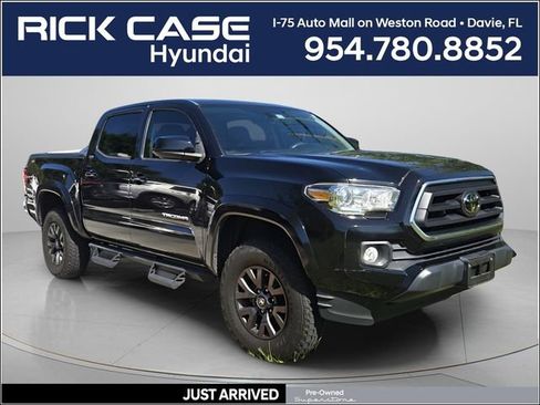 Used 2021 Toyota Tacoma SR5 RWD image 1