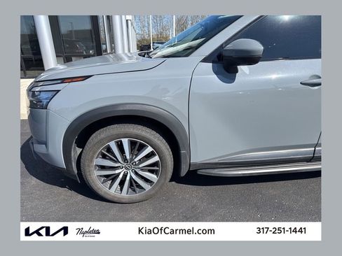 Used 2022 Nissan Pathfinder Platinum w/ Cargo Package image 1