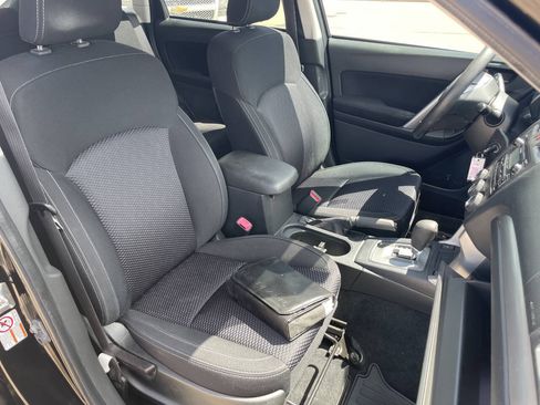 Used 2015 Subaru Forester 2.5i Premium w/ All-Weather Package AWD/4WD image 36