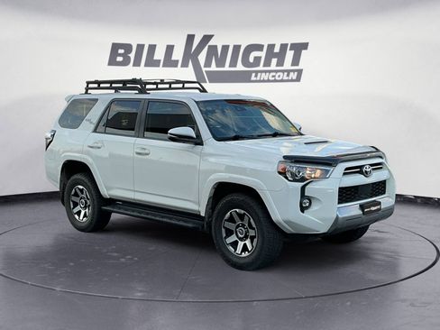 Used 2022 Toyota 4Runner TRD Off-Road Premium AWD/4WD image 7