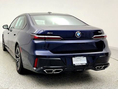 Used 2023 BMW 760i xDrive image 6