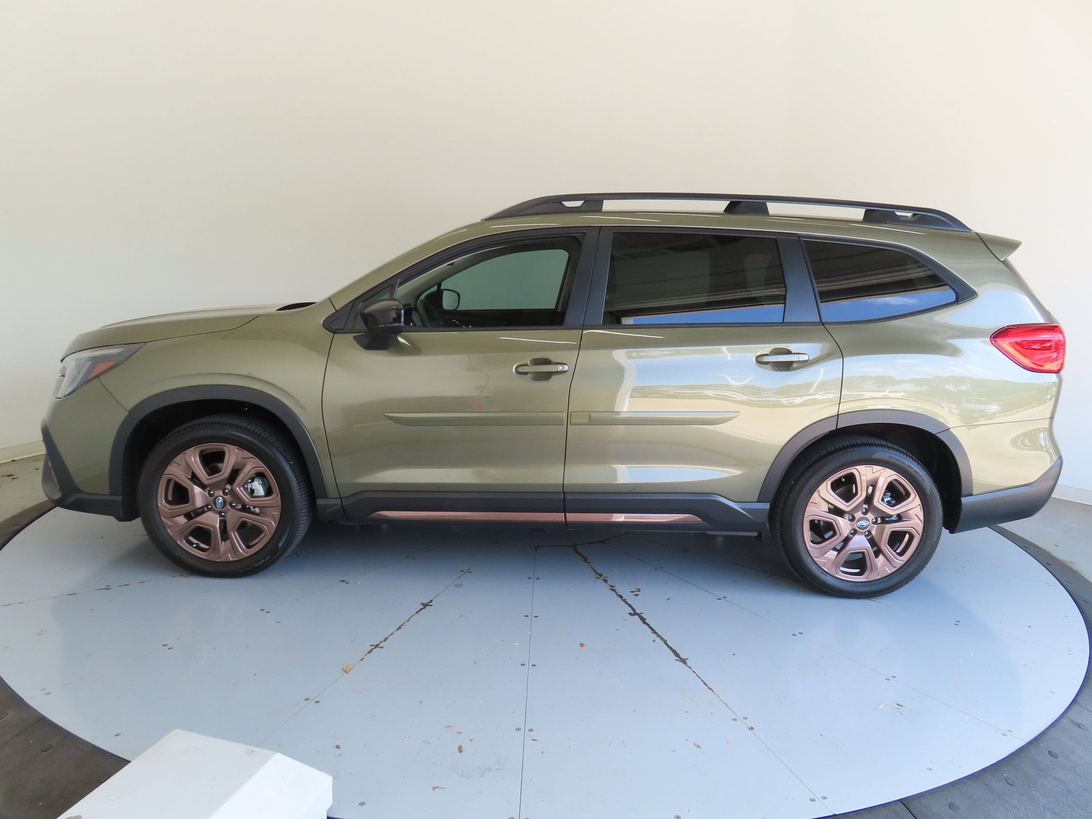 Used 2026 Subaru Ascent Limited Bronze AWD/4WD image 7