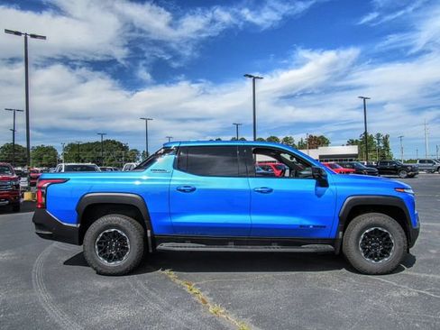 New 2026 Chevrolet Silverado EV Trail Boss image 3