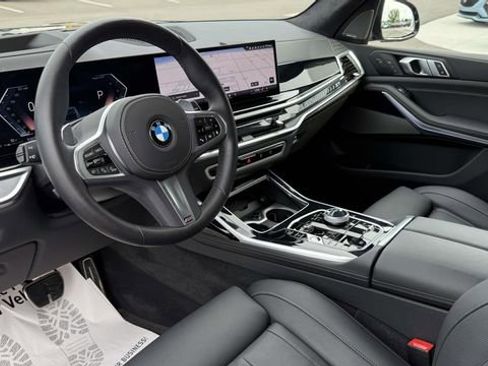 Used 2024 BMW X7 xDrive40i w/ Executive Package AWD/4WD image 48