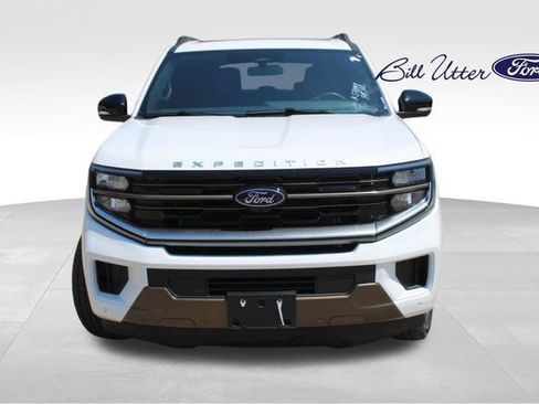Used 2026 Ford Expedition King Ranch AWD/4WD image 2