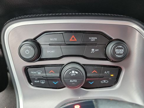 Used 2022 Dodge Challenger SXT w/ Blacktop Package image 12