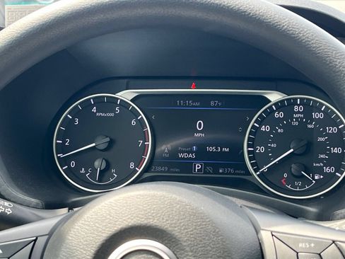 Used 2025 Nissan Sentra SV FWD image 39