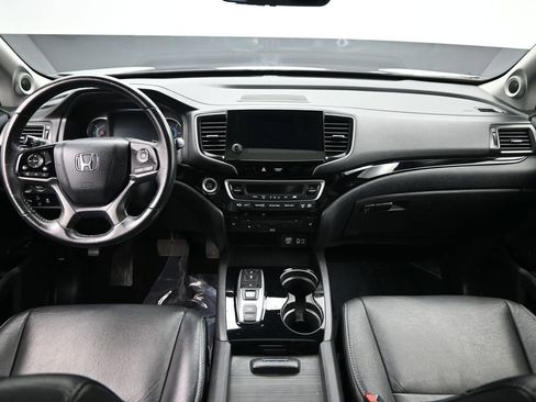 Used 2020 Honda Pilot Touring image 19
