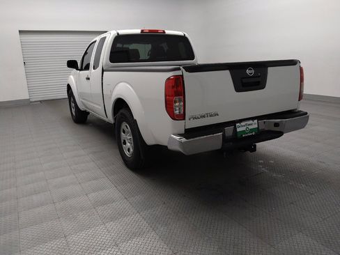 Used 2021 Nissan Frontier S w/ S Utility Package image 5