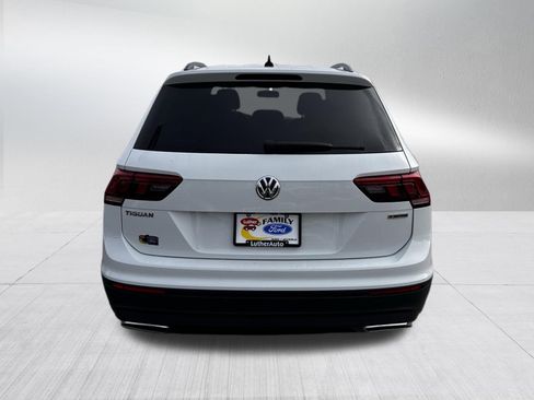 Used 2020 Volkswagen Tiguan S image 6