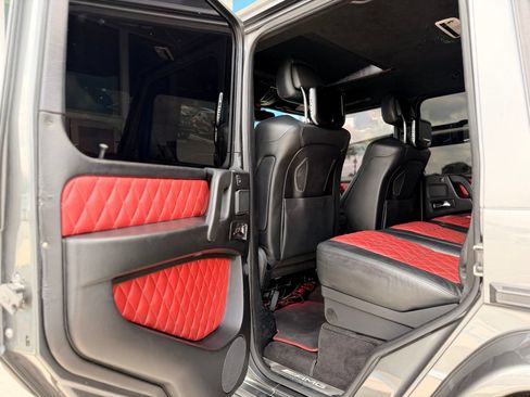 Used 2015 Mercedes-Benz G 63 AMG 4MATIC image 38