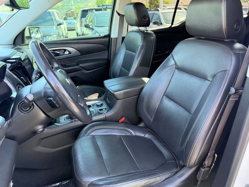 Used 2020 Chevrolet Traverse Premier AWD/4WD image 22