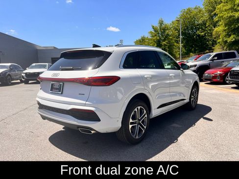 Used 2025 Audi Q5 Premium w/ Convenience Package AWD/4WD image 5