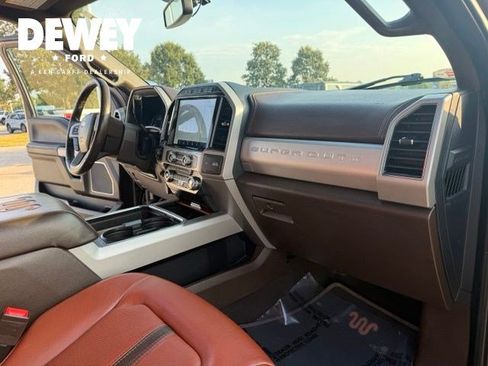 Used 2022 Ford F250 King Ranch w/ King Ranch Ultimate Package AWD/4WD image 39