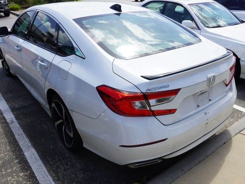 Used 2021 Honda Accord Sport image 7