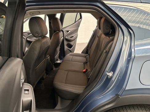 Used 2024 Buick Encore GX Preferred w/ Comfort Package AWD/4WD image 20