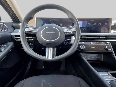 Used 2025 Hyundai Sonata SEL AWD/4WD image 10