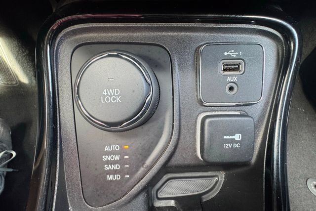 Used 2021 Jeep Compass Limited AWD/4WD image 13