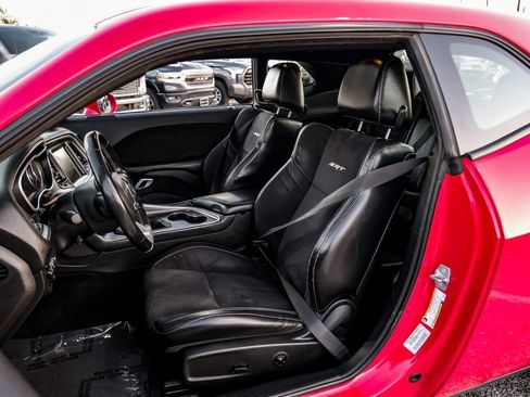 Used 2015 Dodge Challenger SRT w/ Technology Group image 34