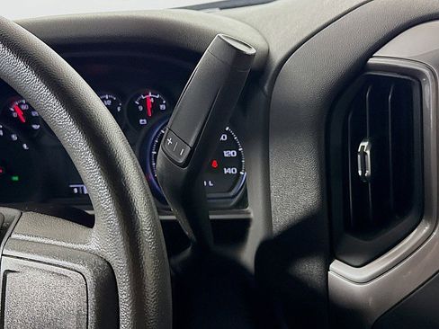 Used 2022 Chevrolet Silverado 1500 Custom image 17