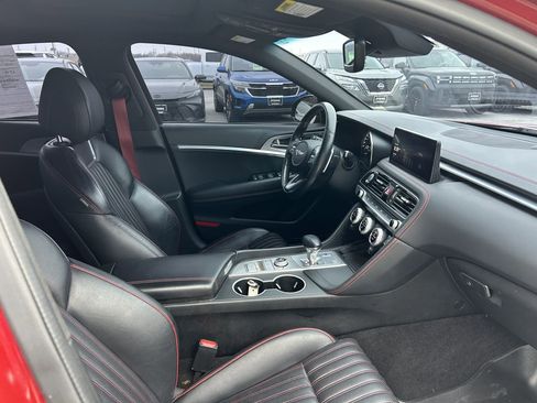 Used 2022 Genesis G70 3.3T w/ Sport Advanced Package image 12
