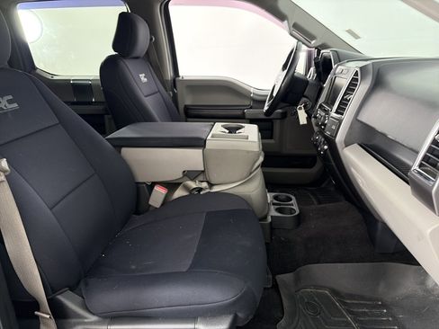 Used 2015 Ford F150 XLT w/ Equipment Group 302A Luxury image 29