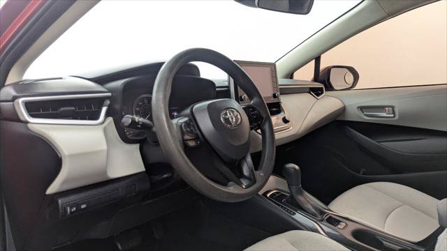 Used 2021 Toyota Corolla LE FWD image 18