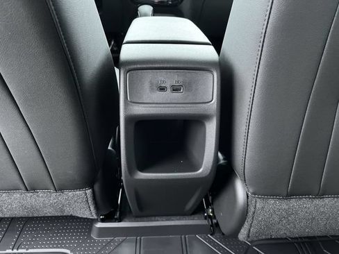 New 2026 Chevrolet Trax LT w/ Sunroof Package FWD image 23