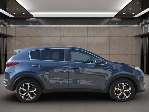 Used 2020 Kia Sportage LX image 9