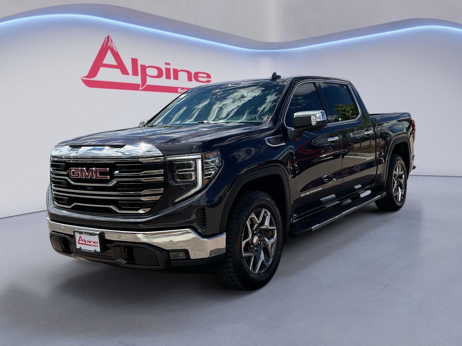 Certified 2024 GMC Sierra 1500 SLT w/ SLT Premium Plus Package AWD/4WD image 1