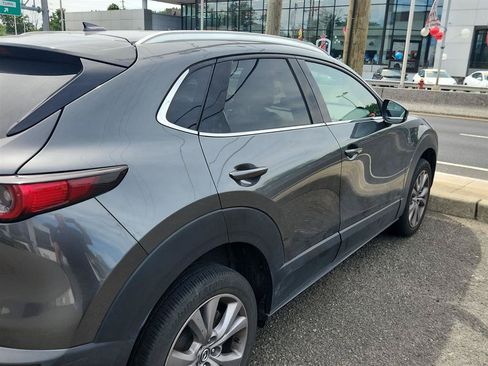 Used 2022 MAZDA CX-30 AWD 2.5 S w/ Premium Package image 3