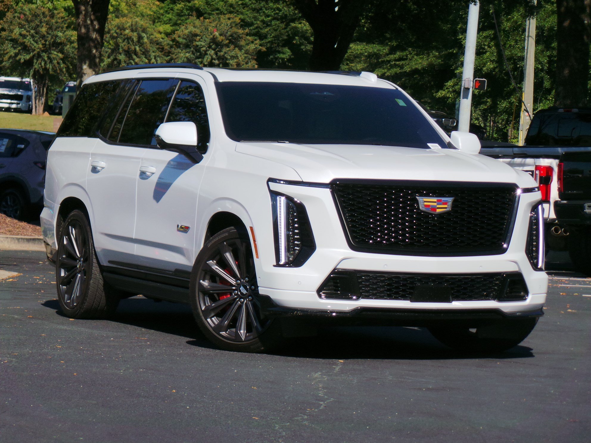 Used 2026 Cadillac Escalade V AWD/4WD image 2
