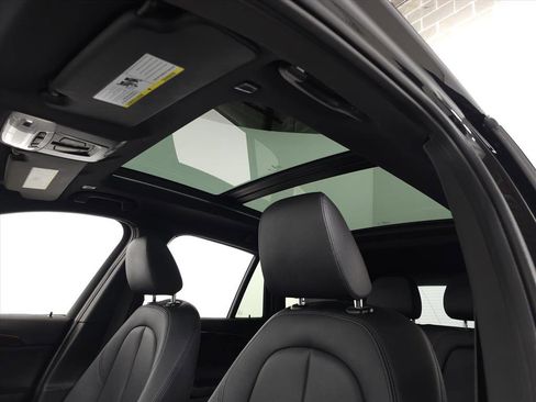 Used 2018 BMW X1 xDrive28i image 15