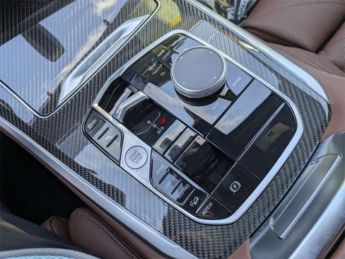 New 2026 BMW X5 M60i w/ Climate Comfort Package image 28