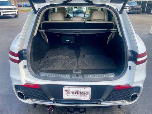 Used 2025 Genesis GV70 2.5T w/ Select Package AWD/4WD image 5