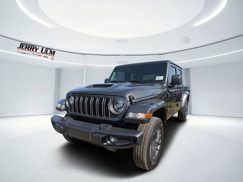 New 2025 Jeep Gladiator Sport image 6