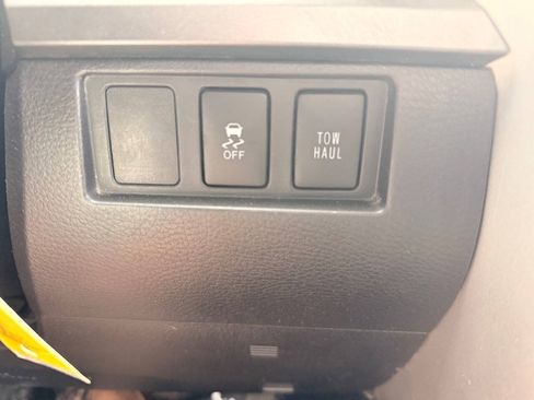 Used 2015 Toyota Tundra SR5 w/ TRD Off Road Package AWD/4WD image 34