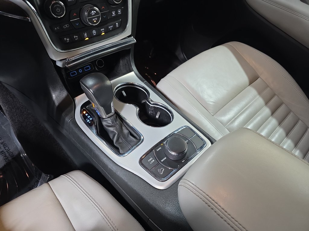 Used 2018 Jeep Grand Cherokee Limited AWD/4WD image 25