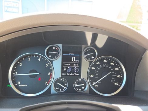 Used 2015 Lexus LX 570 4WD image 4