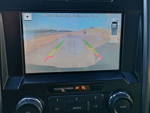 Used 2016 Ford F150 XLT w/ Equipment Group 302A Luxury image 13