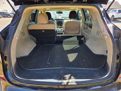 Used 2019 Nissan Murano SV w/ Premium Package image 12